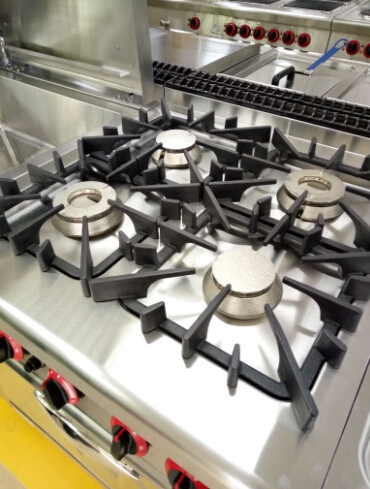 Gas Cooking Range with 4 Burne And Oven 