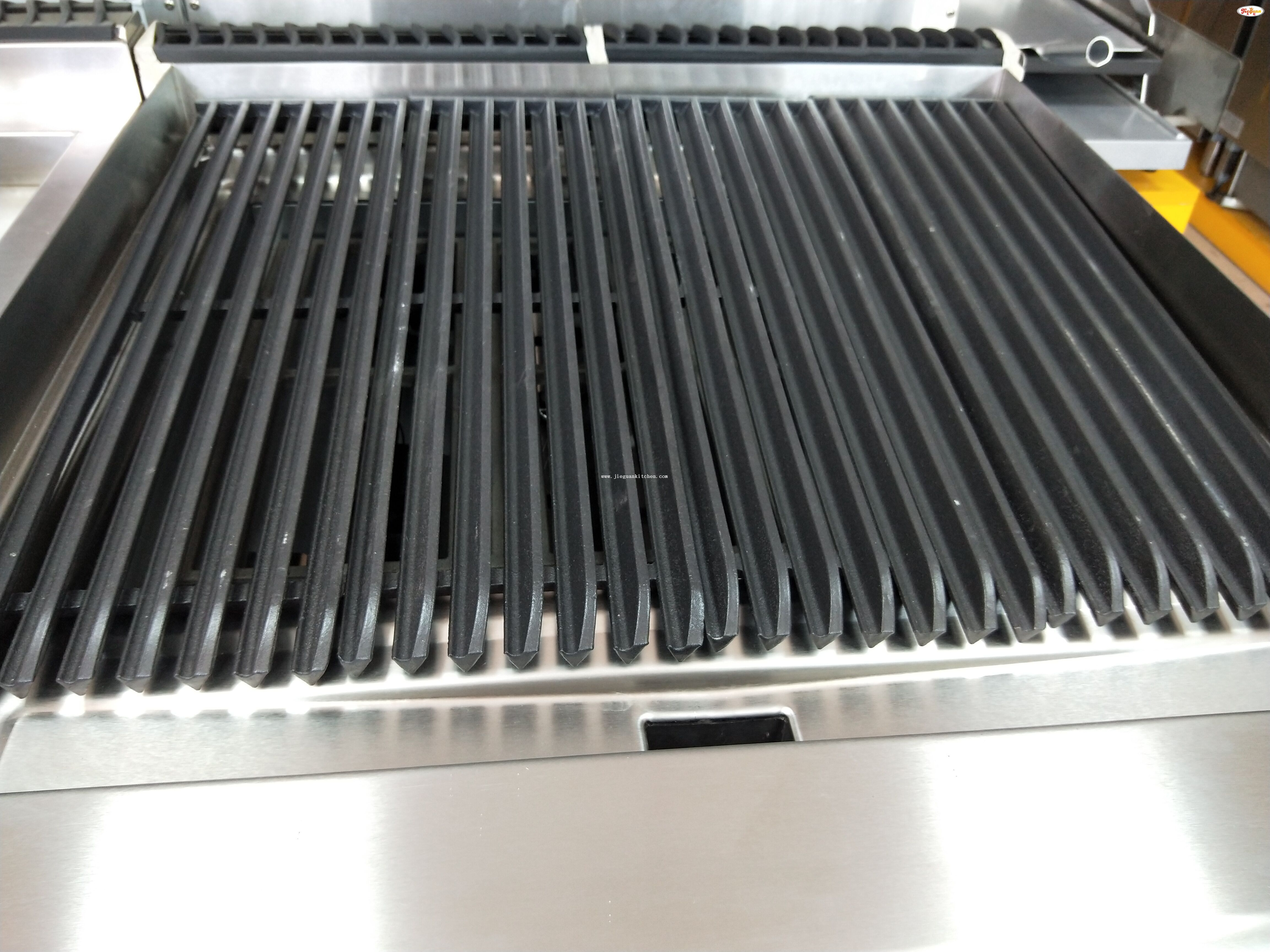  Freestanding Lava Rock Grill gas with Cabinet