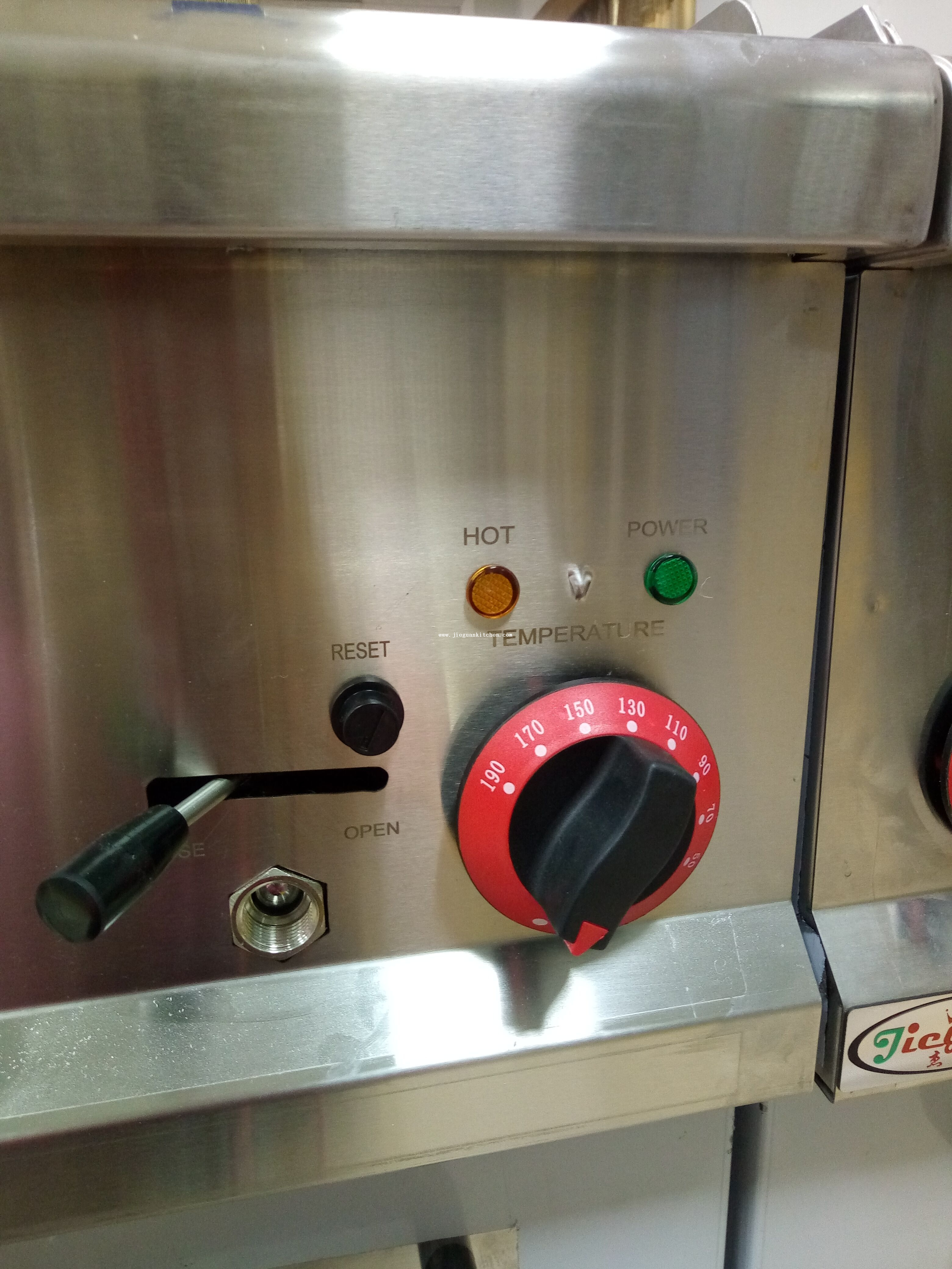 Double Tank Electric Deep Fryer with 14/tank